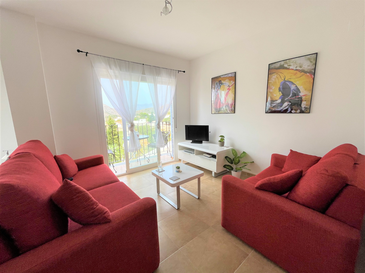 Beautiful and immaculate one bedroom apartment with community pool
